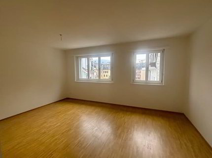 Charmante 2.5-Zimmer-Wohnung mit Cheminée in Biel 1/5