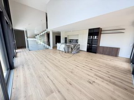Maison neuve contemporaine 1/5