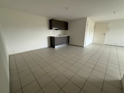 Local dépot de 45 m2 à Rossens 1/5