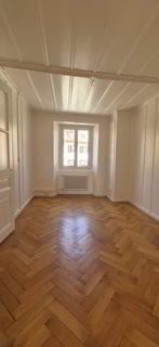 Bel Appartement de 3 Pièces à La Chaux-De-Fonds 1/5