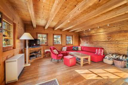 Un chalet de caractère au cur d'un écrin naturel 1/5