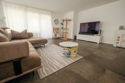 Moderne 4.5-Zimmer Duplex Wohnung in Bösingen zu vermieten 1/5