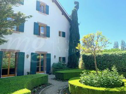 RIVE GAUCHE ! SUPERBE PROPRIETE DE 600 m2 hab AVEC RAVISSANT JARDIN... 1/1