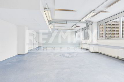 Attraktive Gewerbefläche mit vielen Nutzungsmöglichkeiten! Büro, Lager, Produktion etc.! 1/5