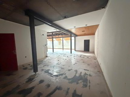 St-Imier, bureau / cabinet idéalement situé de 260 m2 1/5
