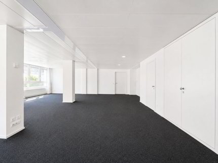 Bureau de 4.5 pièces en location à Ascona - 210 m² 1/5