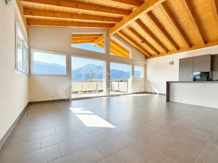 AUSSERGEWÖHNLICHE PENTHOUSE-WOHNUNG MIT PANORAMABLICHT AUF DIE ALPEN 1/5