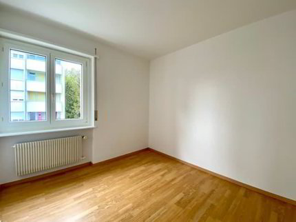Stadtgrenze Biel/Nidau - Renovierte 3-Zimmerwohnung mit Balkon 1/5