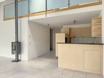Attraktive und zentral gelegene Dachwohnung mit Galerie 1/5