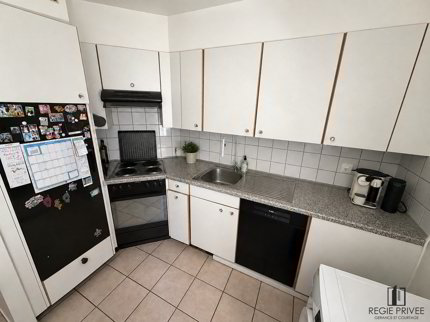 2-Zimmer-Wohnung im 4. Stock 1/5