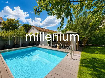 Exklusiv – Schöne Familienvilla mit Pool 1/5