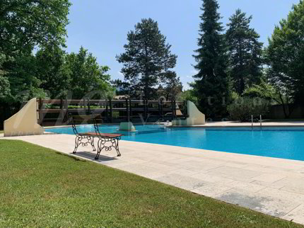 TRES BELLE ET GRANDE MAISON INDIVIDUELLE DE 9 PIECES - 5 CHAMBRES - PISCINE 1/5