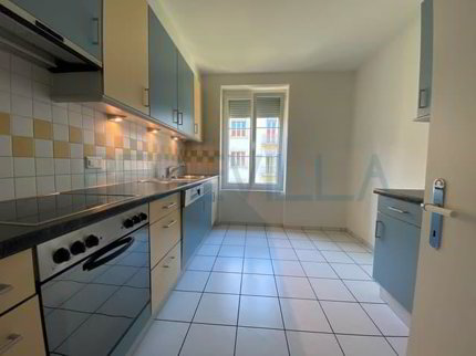 À louer - charmant appartement de 3 pièces au rez-de-chaussée 1/5