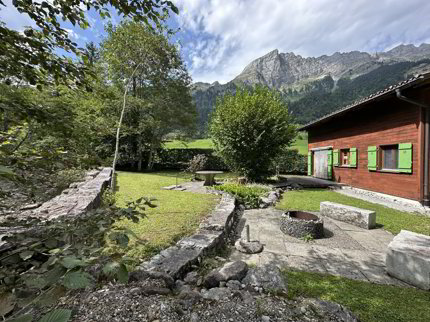 Ferienhaus im Klöntal 1/5