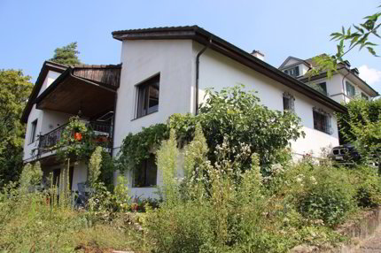 8-1/2-Zimmer Einfamilienhaus mit unverbaubarer SW-Aussicht - Nähe ÖV und Schulen in Dornach 1/5