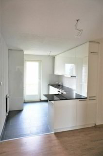 Top-modern und gemütlicher Balkon mit Bergsicht! 1/5