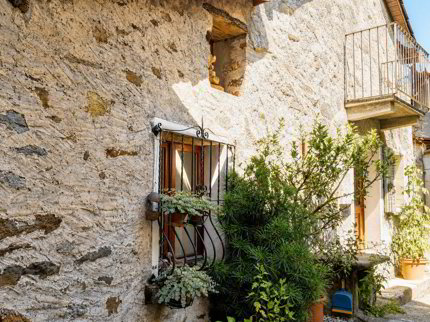 COROGNOLA – Charmantes Tessiner Haus mit Blick auf den Lago Maggiore 1/5