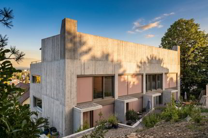 ZEITLOSE ARCHITEKTUR UND EIN WOHNKONZEPT DER EXTRAKLASSE 1/5