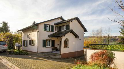 Generationenhaus mit 2 Wohnungen und kleiner Einliegerwohnung 1/5
