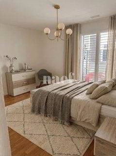 Bel appartement de 2.5 pièces au 5ème étage avec balcon 1/5