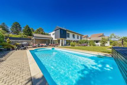 Magnifique villa contemporaine & familiale à Le Vaud 1/5