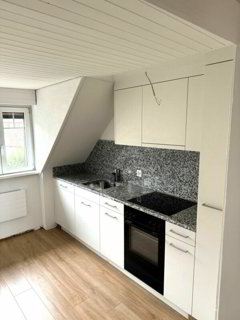 Appartement sous le toit de 4.5 pièces en location à Kreuzlingen - 88 m² 1/5