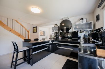 Opportunité rare : Villa mitoyenne familiale de 5.5 pièces 1/5