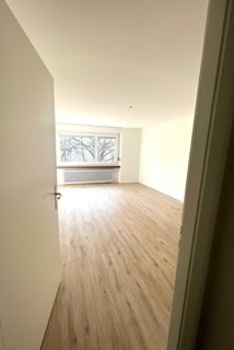 2.5 Zimmer Wohnung mit Gartensitzplatz 1/5