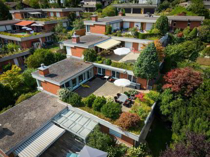 Grosszügiges Terrassenhaus mit Weitsicht und viel Privatsphäre 1/5
