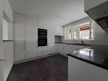 4.5 Einfamilienhaus in Küttigen (ehemaliges Bauernhaus) 1/5
