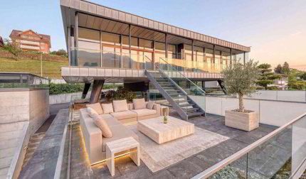 Villa mit direktem Seeanstoss 1/5