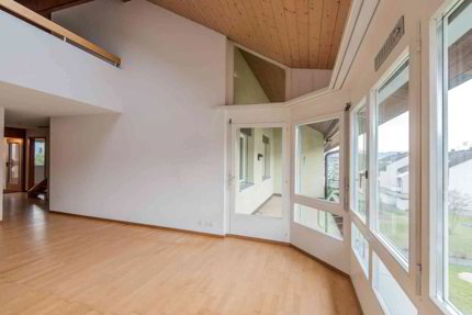 Grosszügige 6.5-Zimmer-Maisonettewohnung mit viel Potenzial 1/5