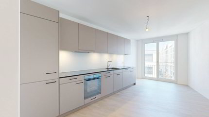 Erste gemeinsame Wohnung mit Sitzplatz 1/3