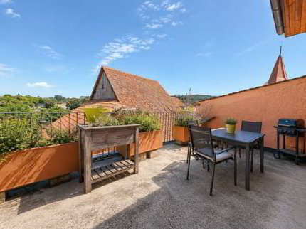 Superbe duplex avec terrasse et cheminée au c?ur du Bourg du Landeron 1/5