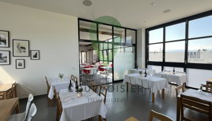 Commerce en vente à Aubonne - 124 m² 1/5