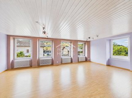Immeuble mixte de 6 pièces en vente à Läufelfingen 1/5