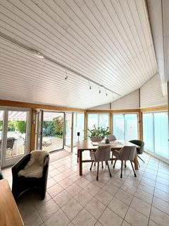 Maison individuelle de 5.5 pièces en vente à Dintikon - 185 m² 1/5