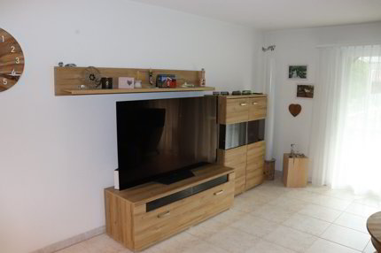 Maison mitoyenne de 5.5 pièces en vente à Unterseen - 134 m² 1/5