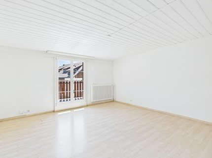 ZWEIFAMILIENHAUS MIT ATTRAKTIVEM MIETPOTENZIAL AN ZENTRALER LAGE 1/5