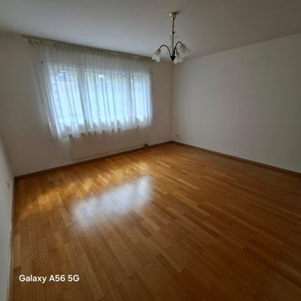 3.5-Zimmerwohnung mit Balkon und inkl. EHP an zentraler Lage 1/5