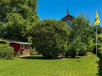 Liebhaberobjekt mit eigenem Glockenturm, Gartenidylle und viel Raum 1/5