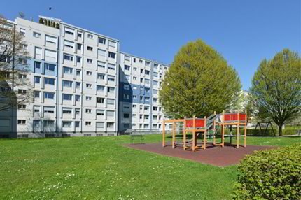 Grosszügige Wohnung mit Gartensitzplatz 1/1