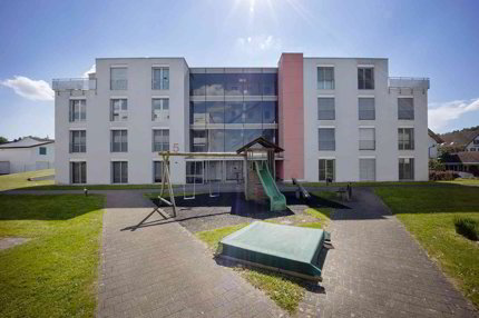 Attraktive 4,5-Zimmer-Eigentumswohnung mit grossem Sonnenbalkon 1/5