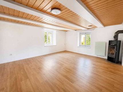 EFH (Doppelhaus) mit grossem Garten und unverbaubarer Weitsicht 1/5