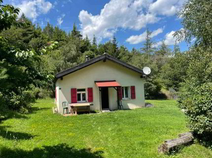 Chalet in voller Natur 1/1