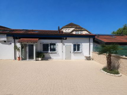 Maison individuelle de 8 pièces en vente à Marin-Epagnier - 193 m² 1/5