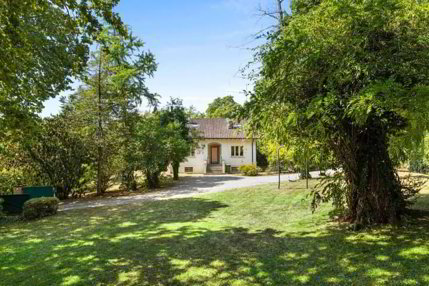 Villa de charme avec potentiel constructible 1/5