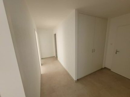 Appartement dernièrement rénové de 3 pièces avec balcon ! 1/5