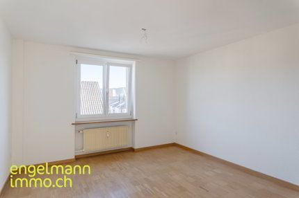 3 Zimmer-Dachwohnung / Appartement mansardé de 3 pièces 1/5