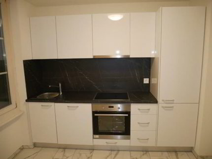 Helle 3.5-Zimmer-Wohnung im Erdgeschoss an der Madretschstrasse in... 1/5